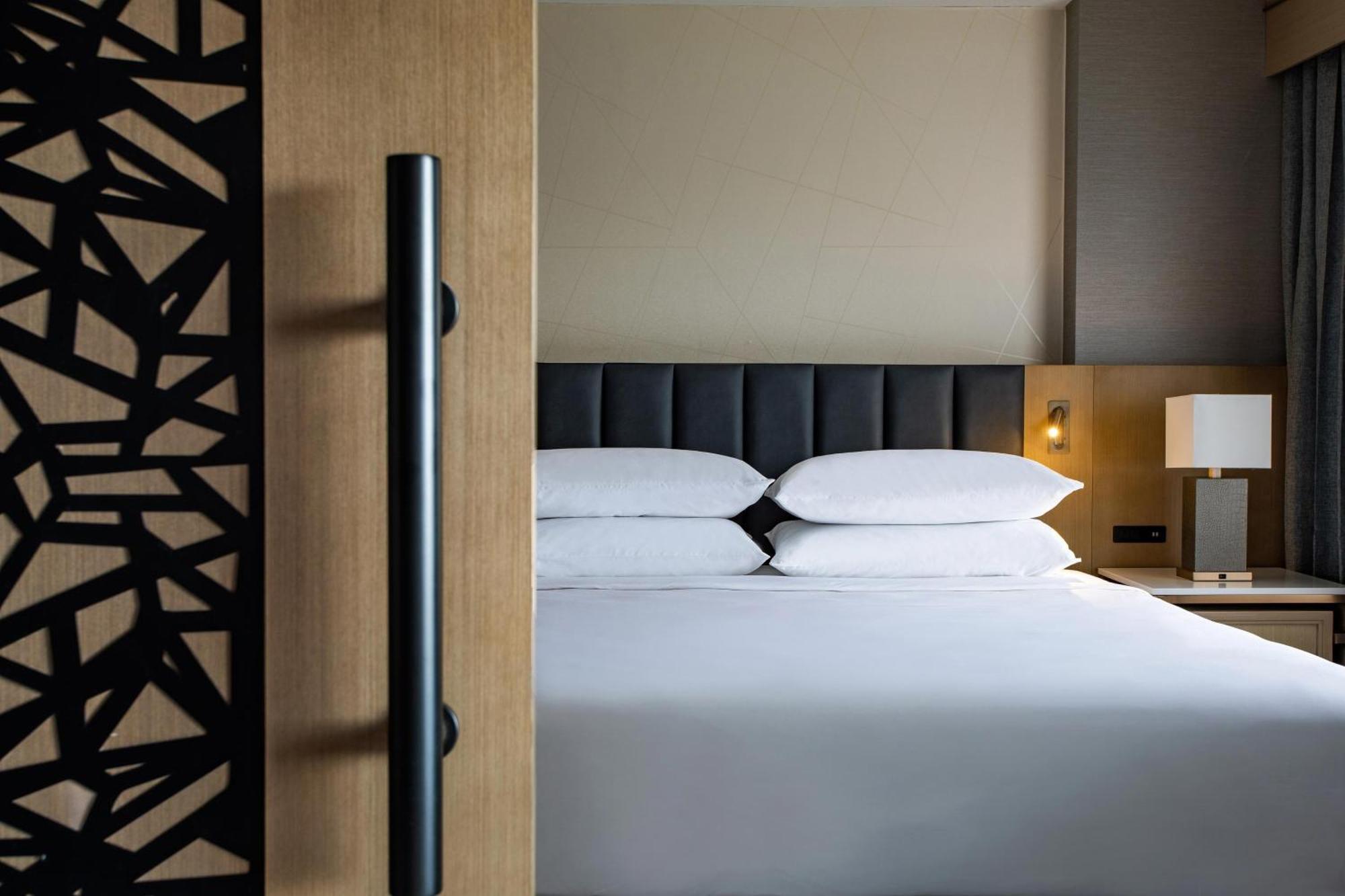 Sheraton Suites Columbus Worthington Εξωτερικό φωτογραφία
